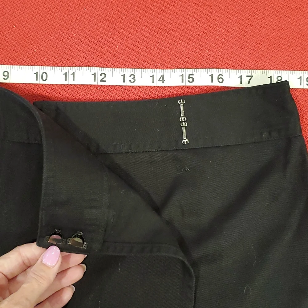 Rafaella Black skort front zipper hook closure flap sz. 16